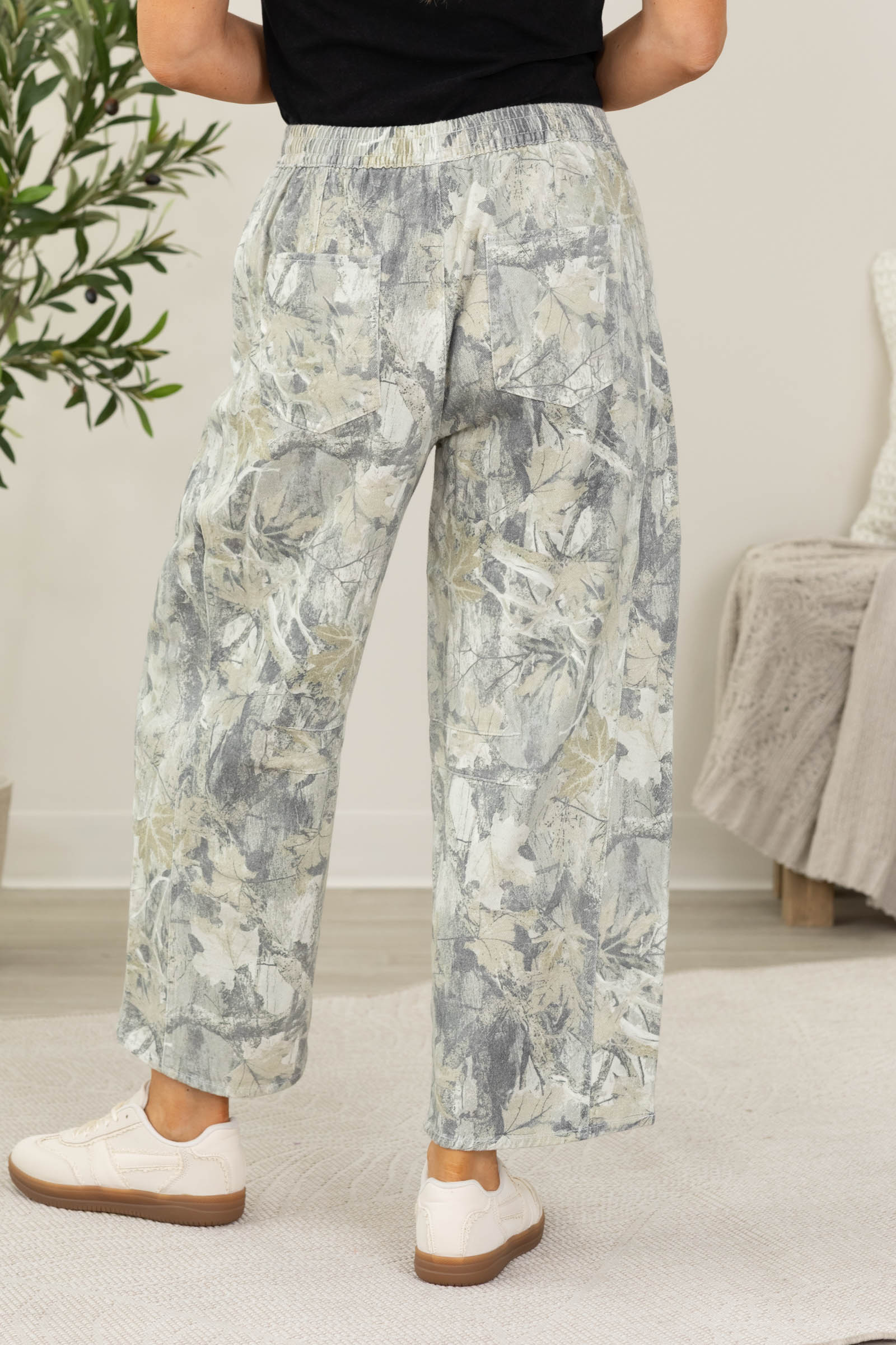 Camo Print Elastic Drawstring Waist Pant