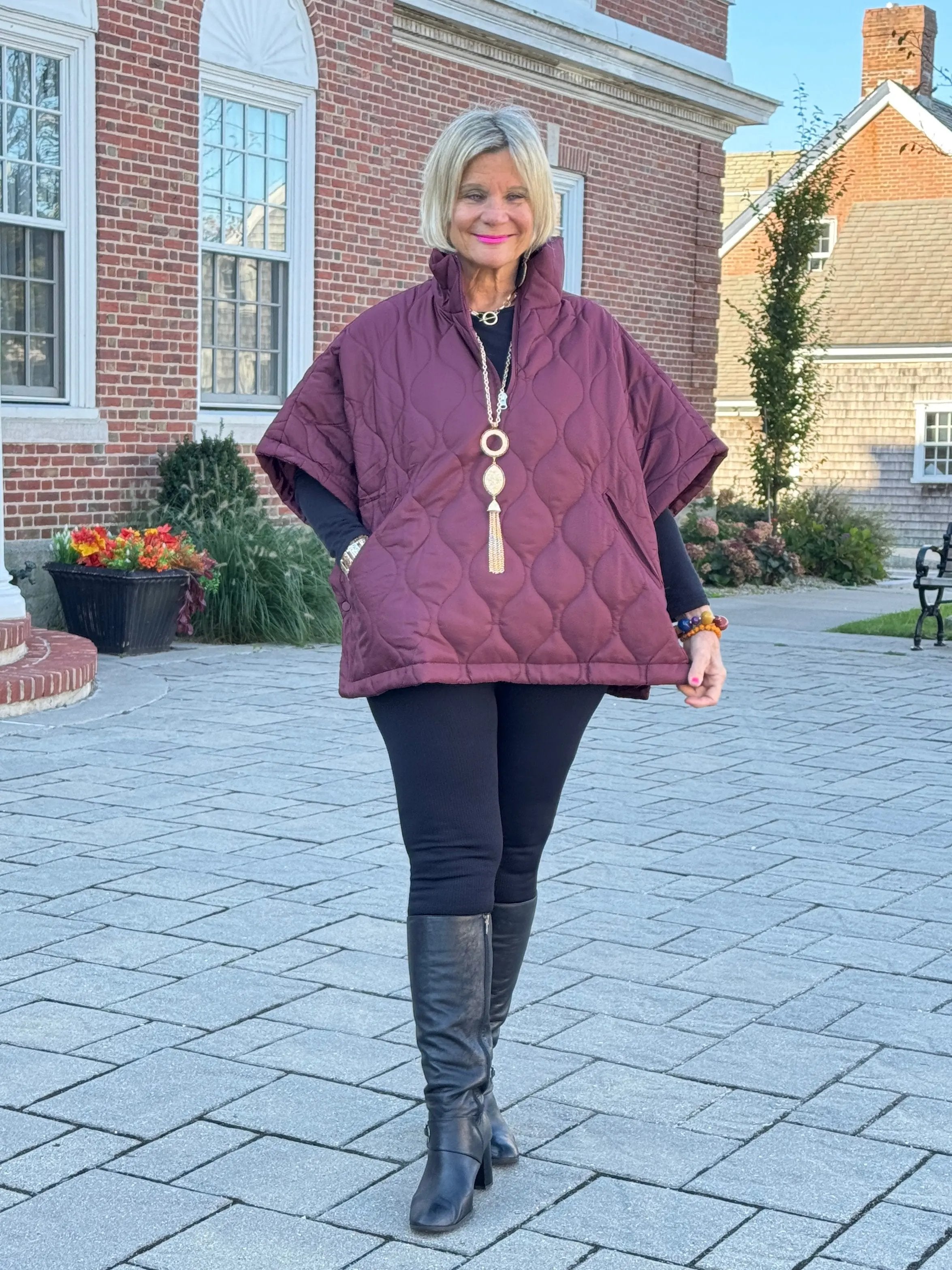 Quilted Short Sleeves Puffer Pullover Poncho Burgundy
