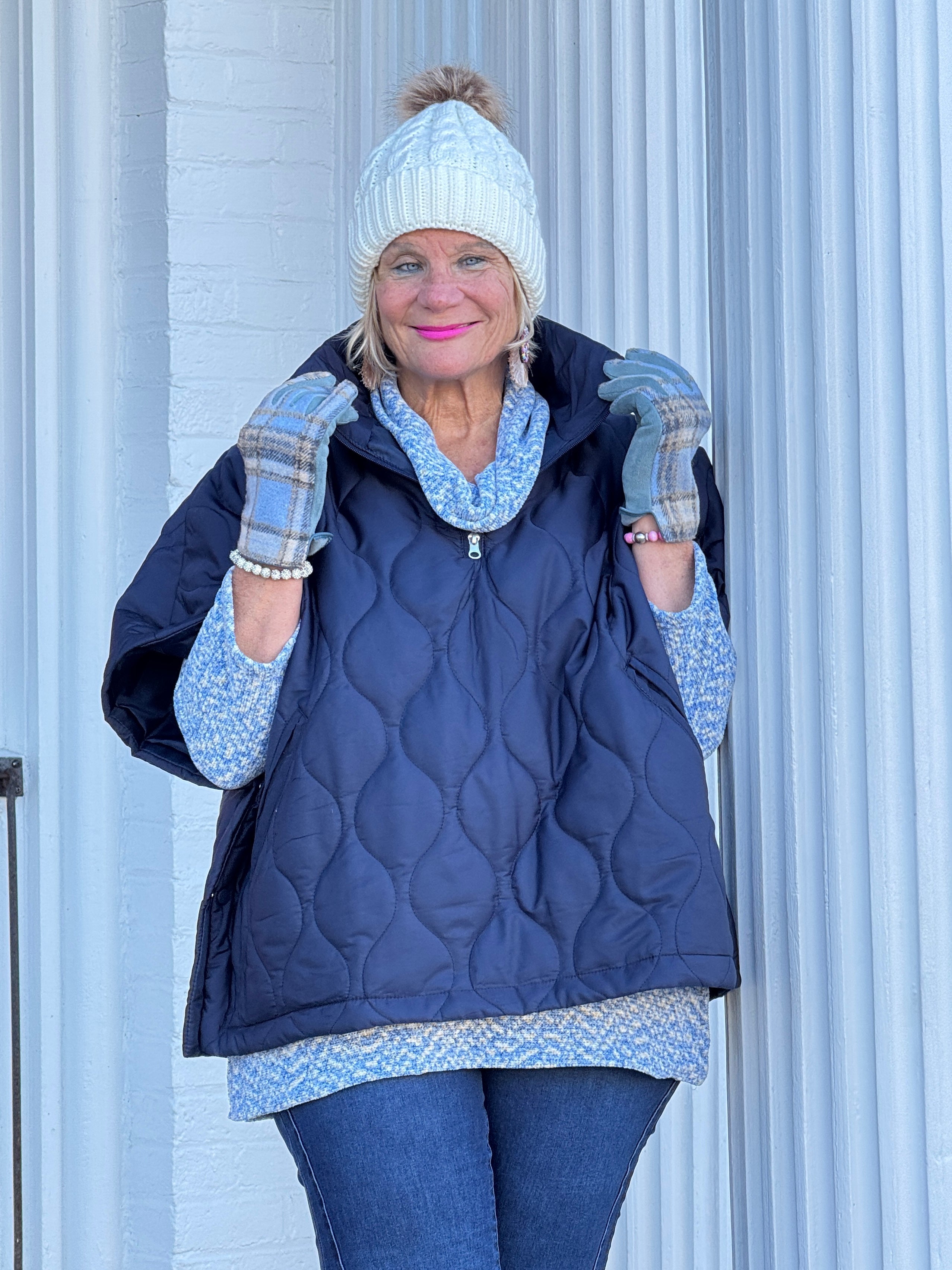 Quilted Short Sleeves Puffer Pullover Poncho Navy
