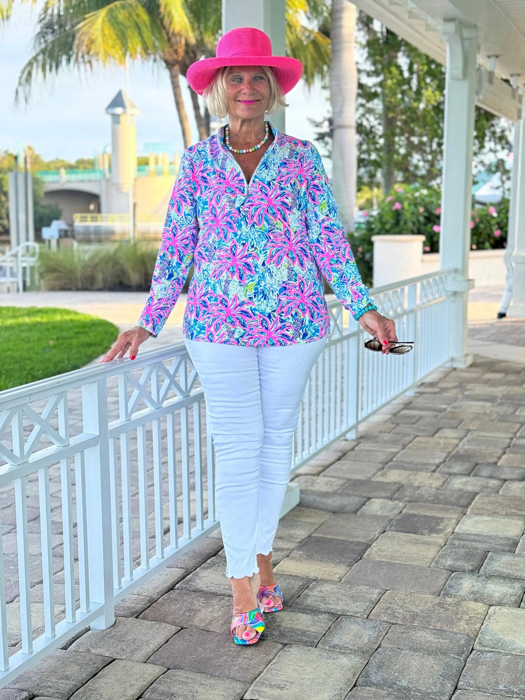 PINK PALM TREE ZIPPER TOP