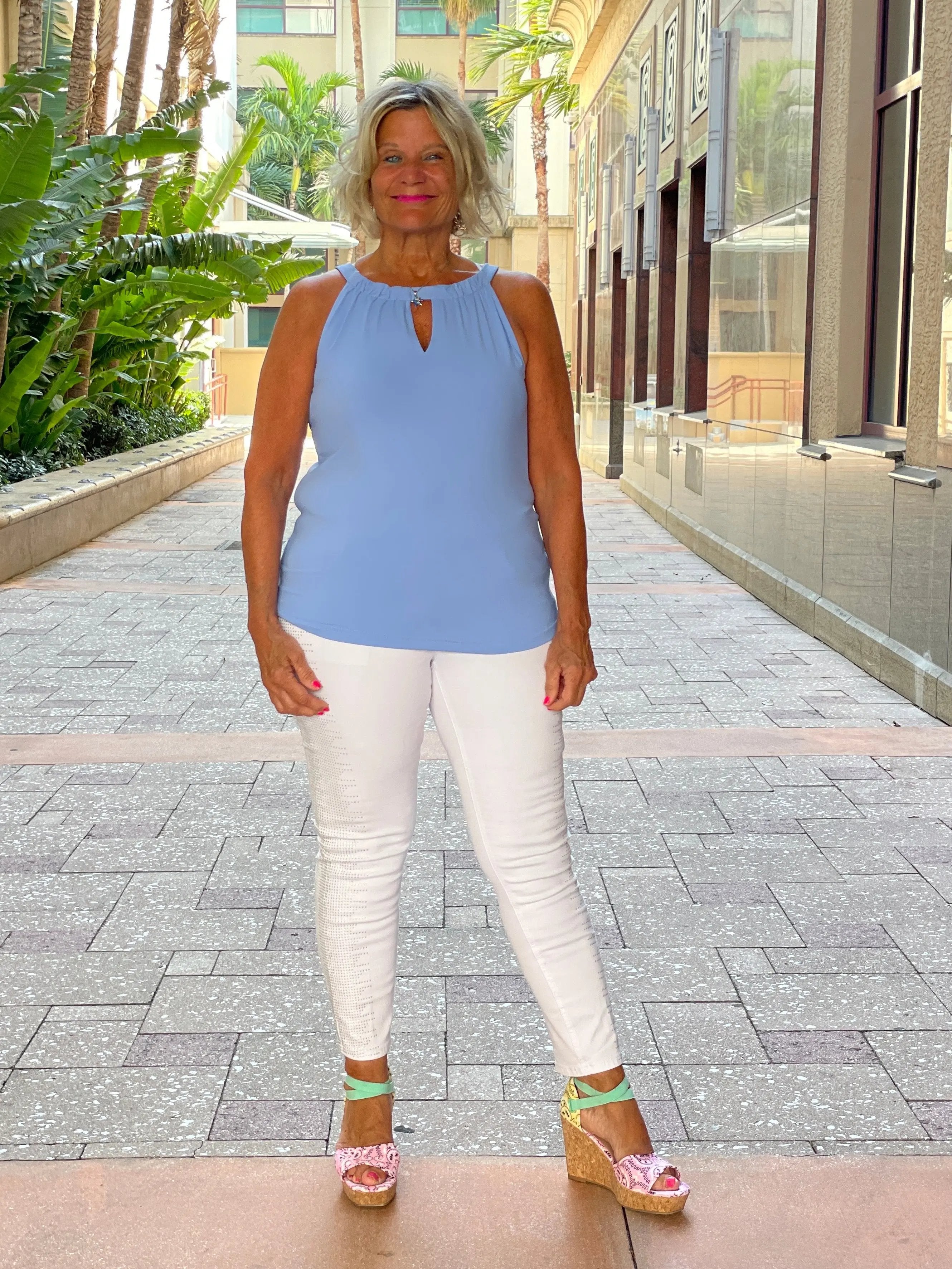 PERRI  KEYHOLE TOP FINAL SALE