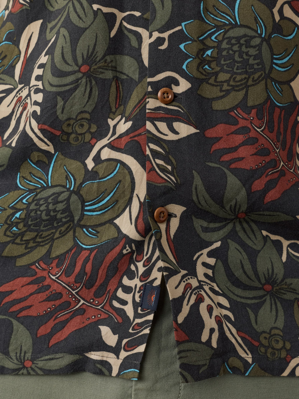 Short-Sleeve Bali Camp Shirt - Rainforest Nights