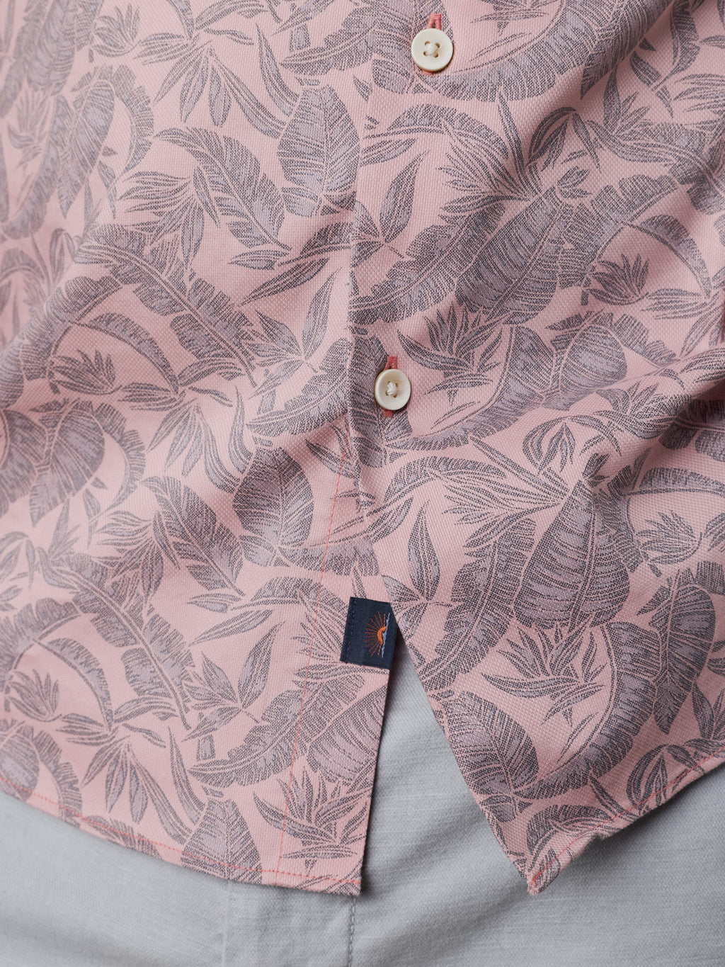 Short-Sleeve Movement™ Monterey Shirt - Mauve Tropic Foliage