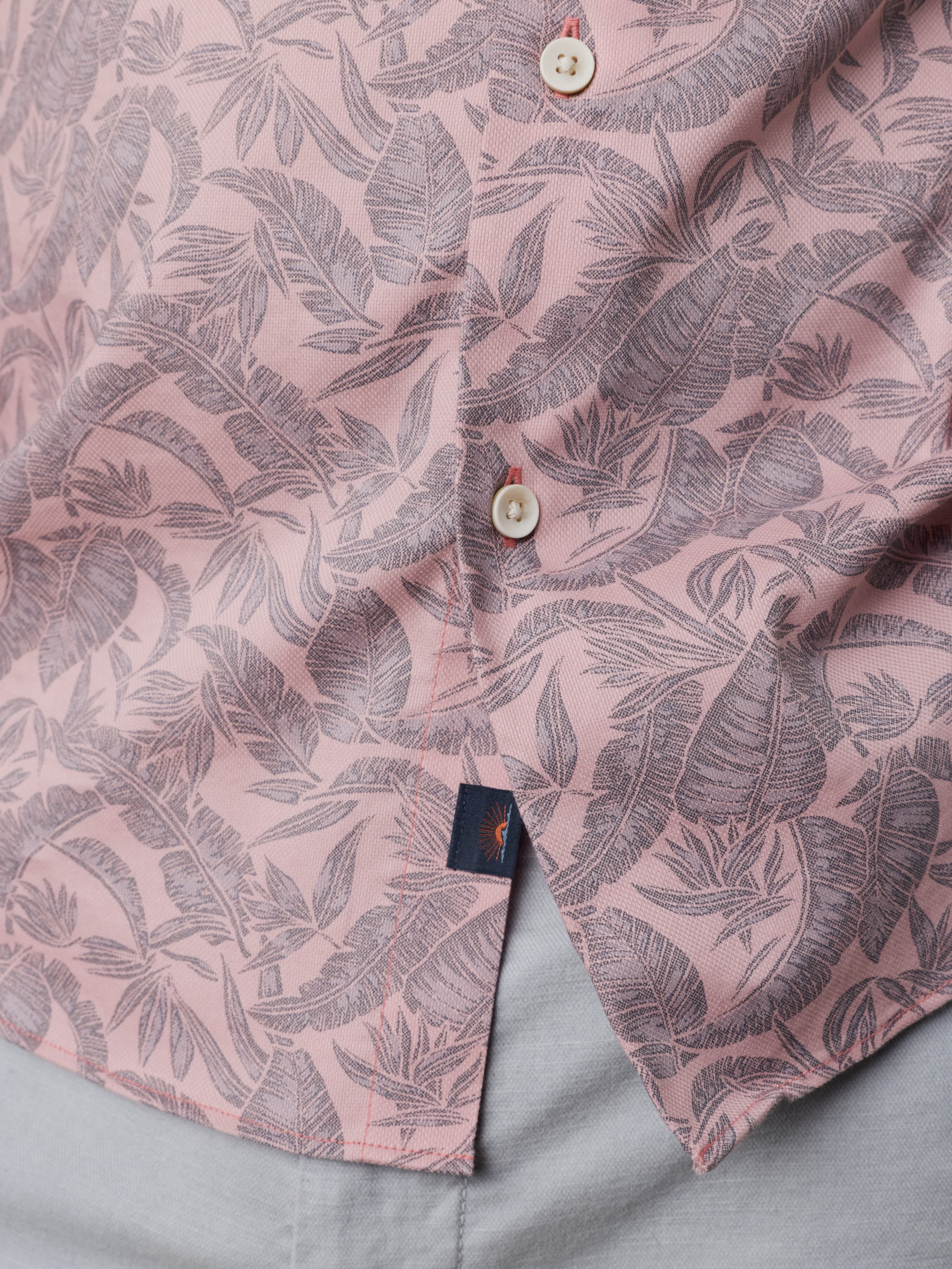 Short-Sleeve Movement™ Monterey Shirt - Mauve Tropic Foliage