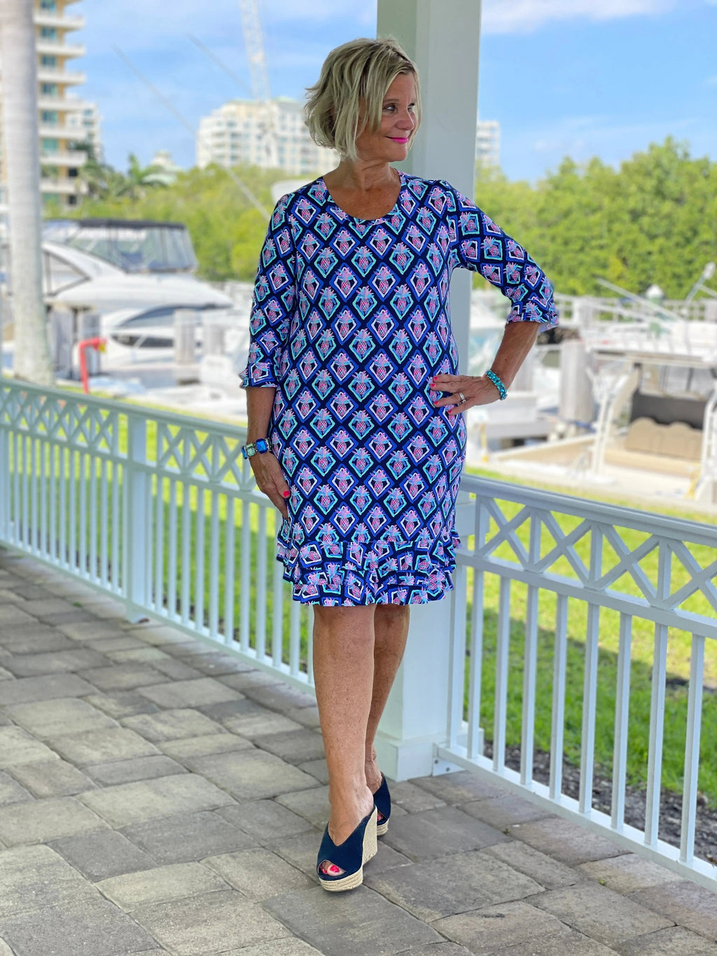 PINEAPPLE VACA SLEEVE RUFFLE DRESS