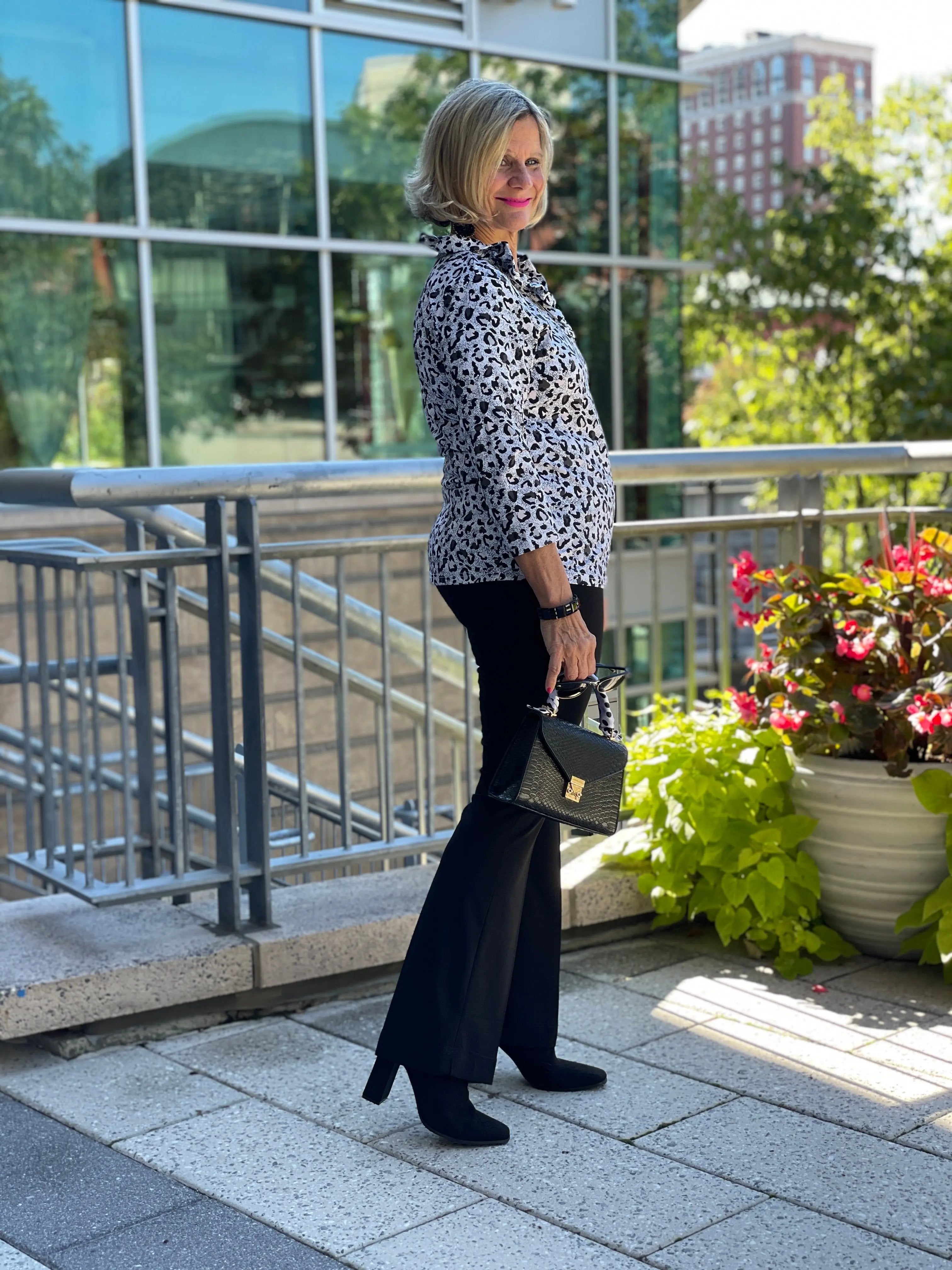 SNOW LEOPARD RUFFLE TOP