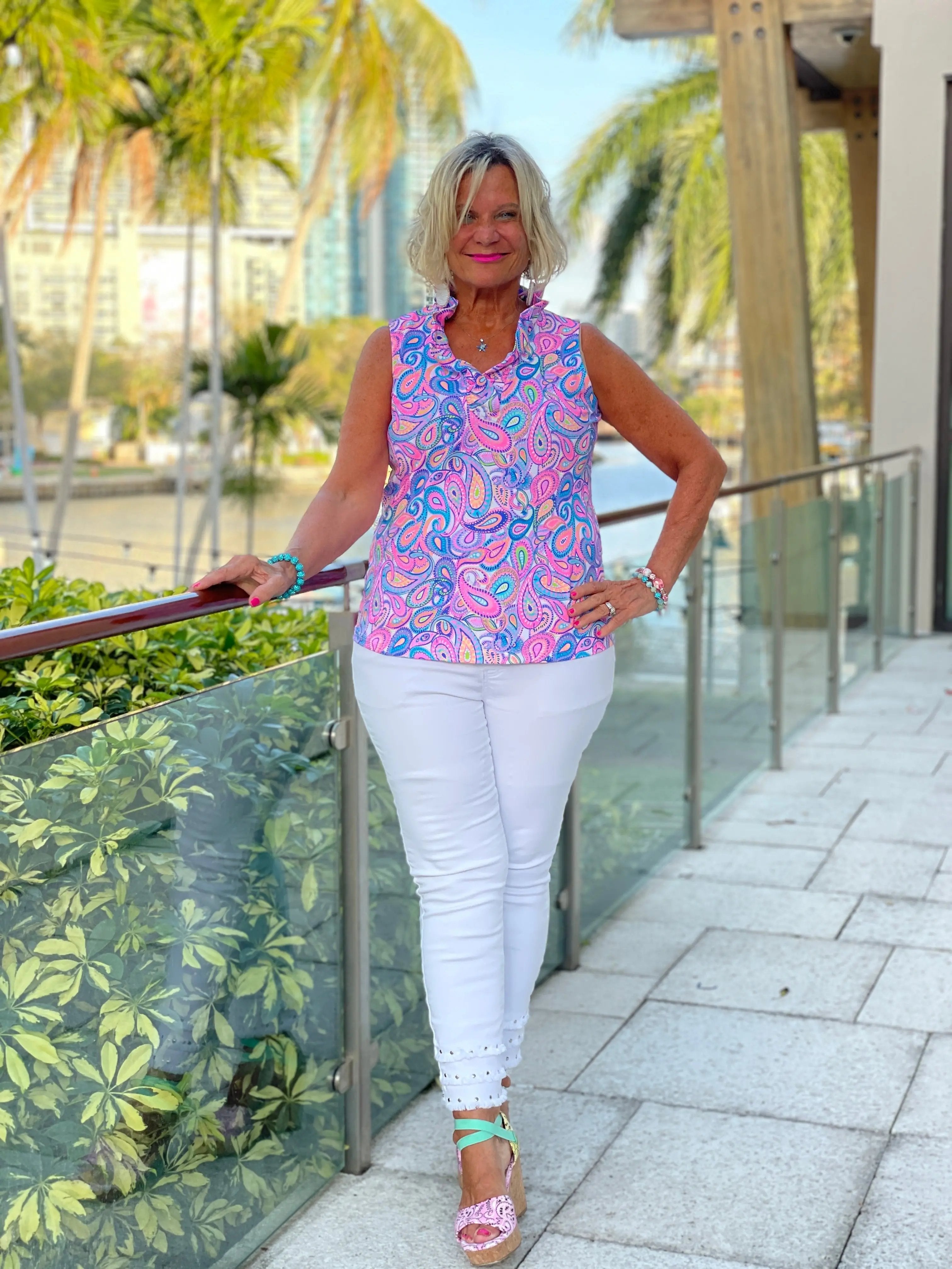 PAISLEY SLEEVELESS RUFFLE
