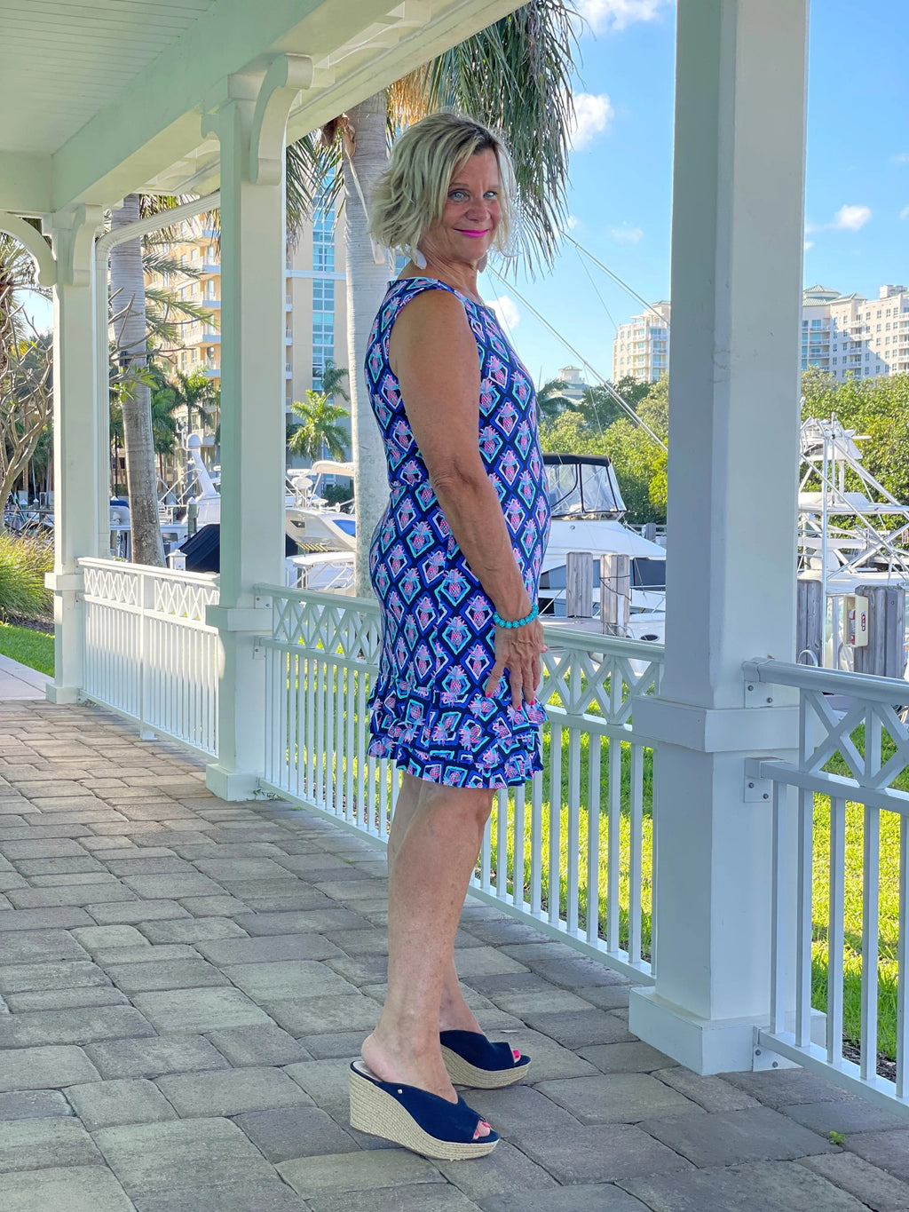 PINEAPPLE VACA SHIFT RUFFLE DRESS
