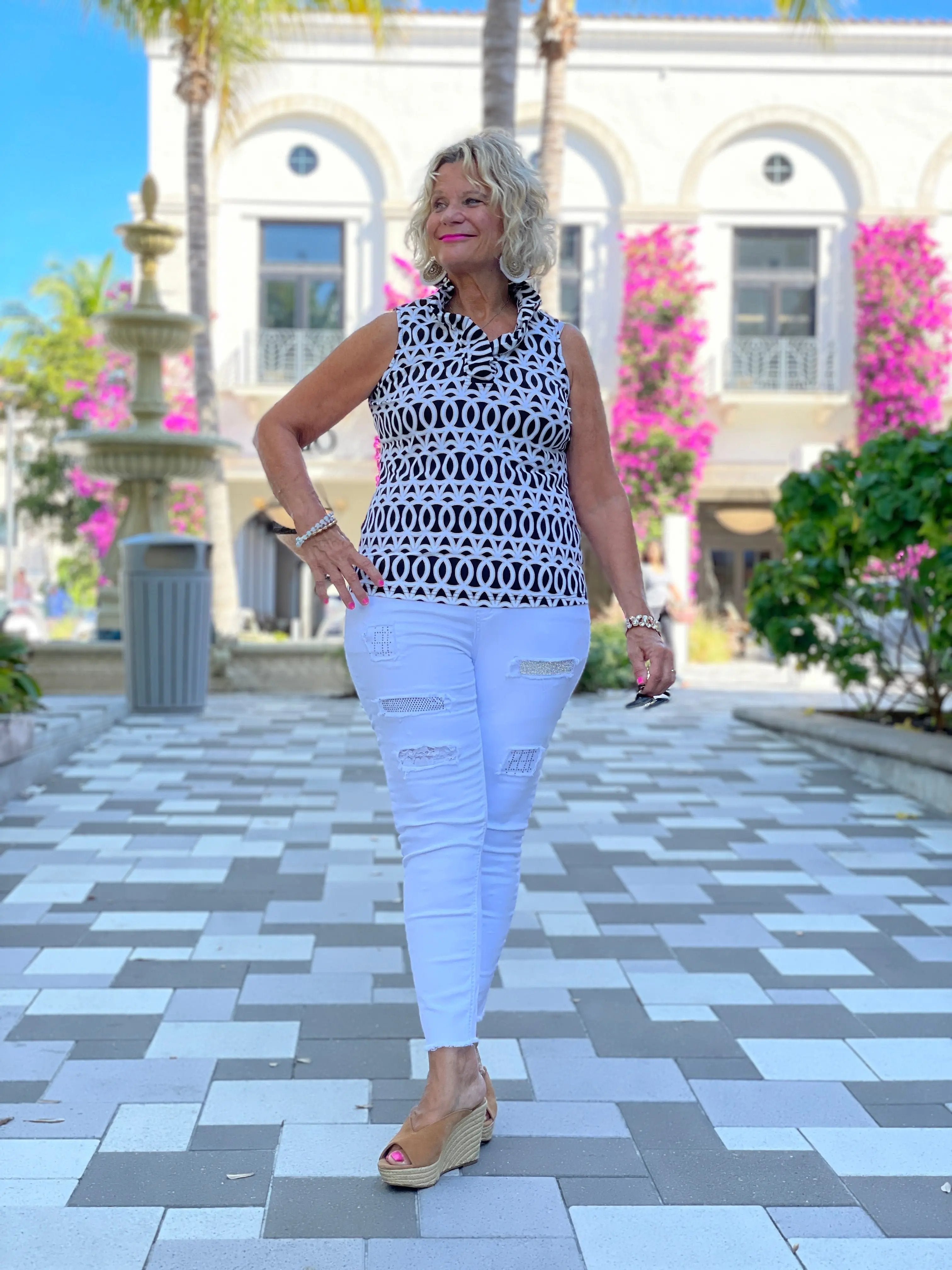 SANDBAR SLEEVELESS RUFFLE TOP